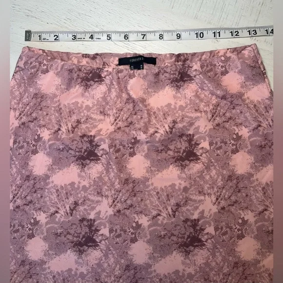 Forever 21 Pink Abstract Mini Skirt - Picture 7 of 8
